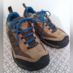 Womens Teva Kimtah hiking shoes sz 6